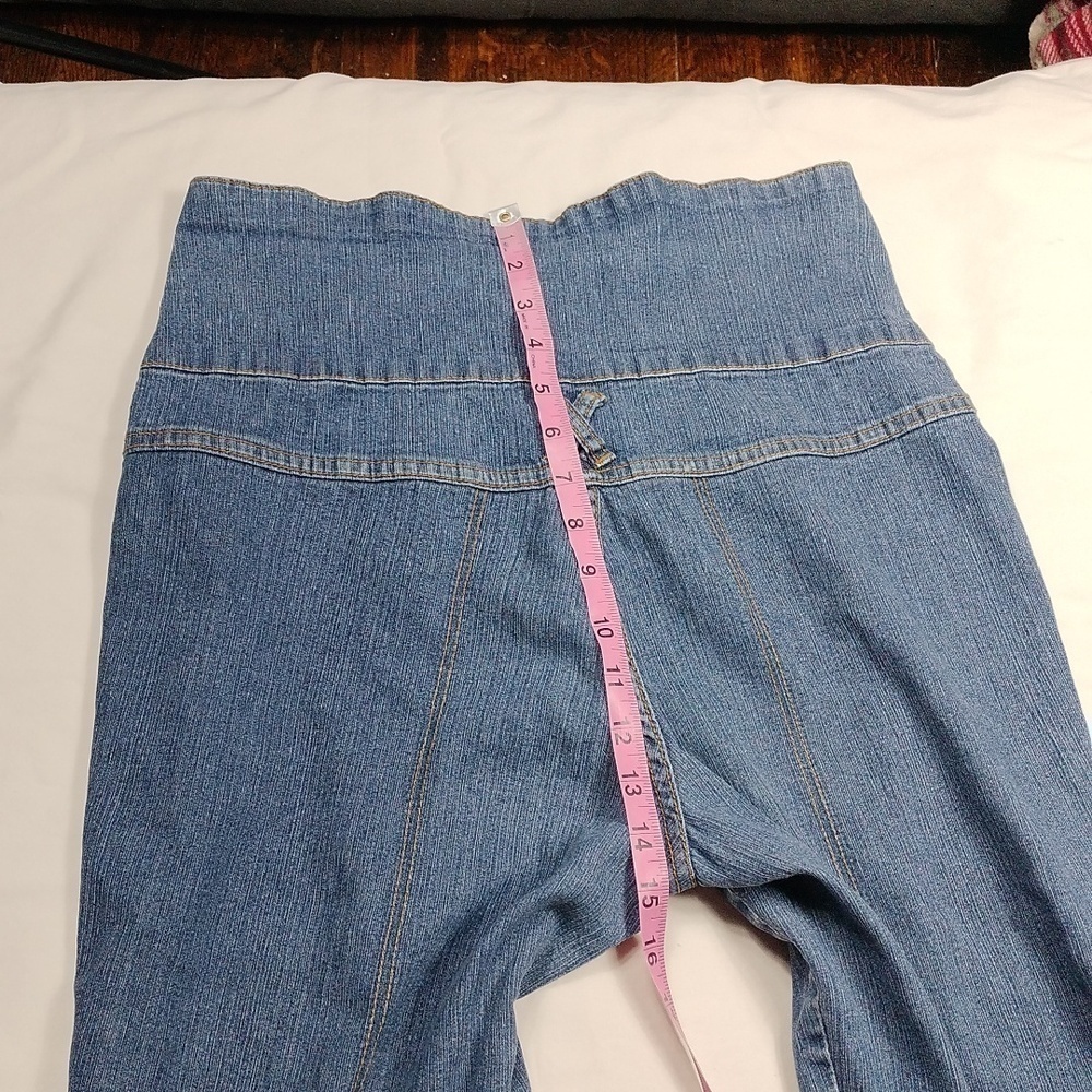 What's Hot Women's Jean Capris Size 16 - Picture 12 of 15
